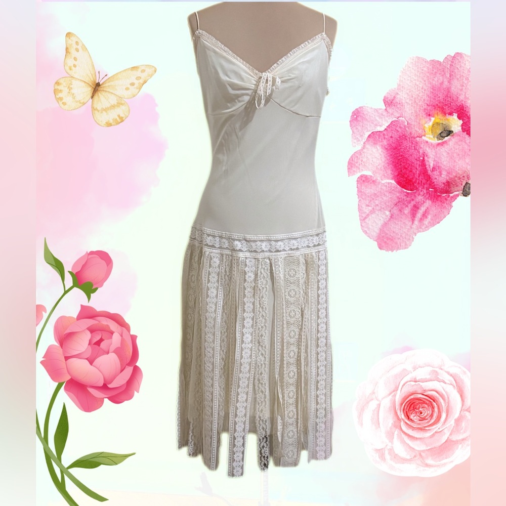 Betsey Johnson New York - Cream Lace-Trim Slip Dress Vintage